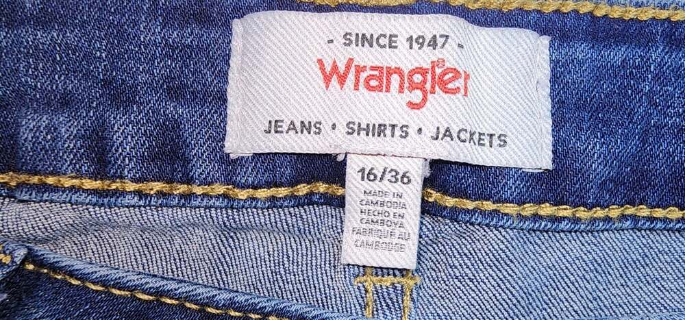 Wrangler Jeans Size 16/36 Blue Denim